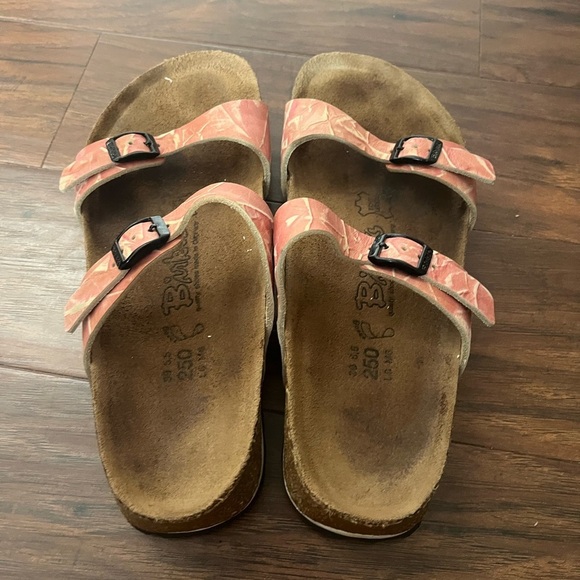 Birkis by Birkenstock Salina Pinkish coral Sandals - Size 8. - Picture 6 of 10